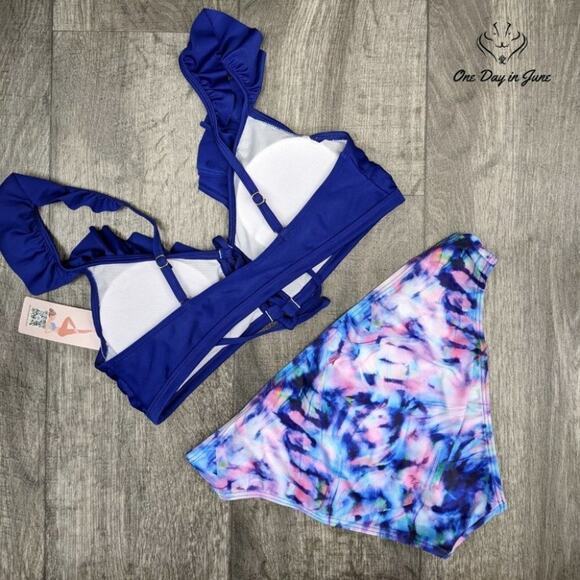 Charmleaks Lace Up Front Ruffle Bikini Swimsuit Size L - Picture 2 of 2